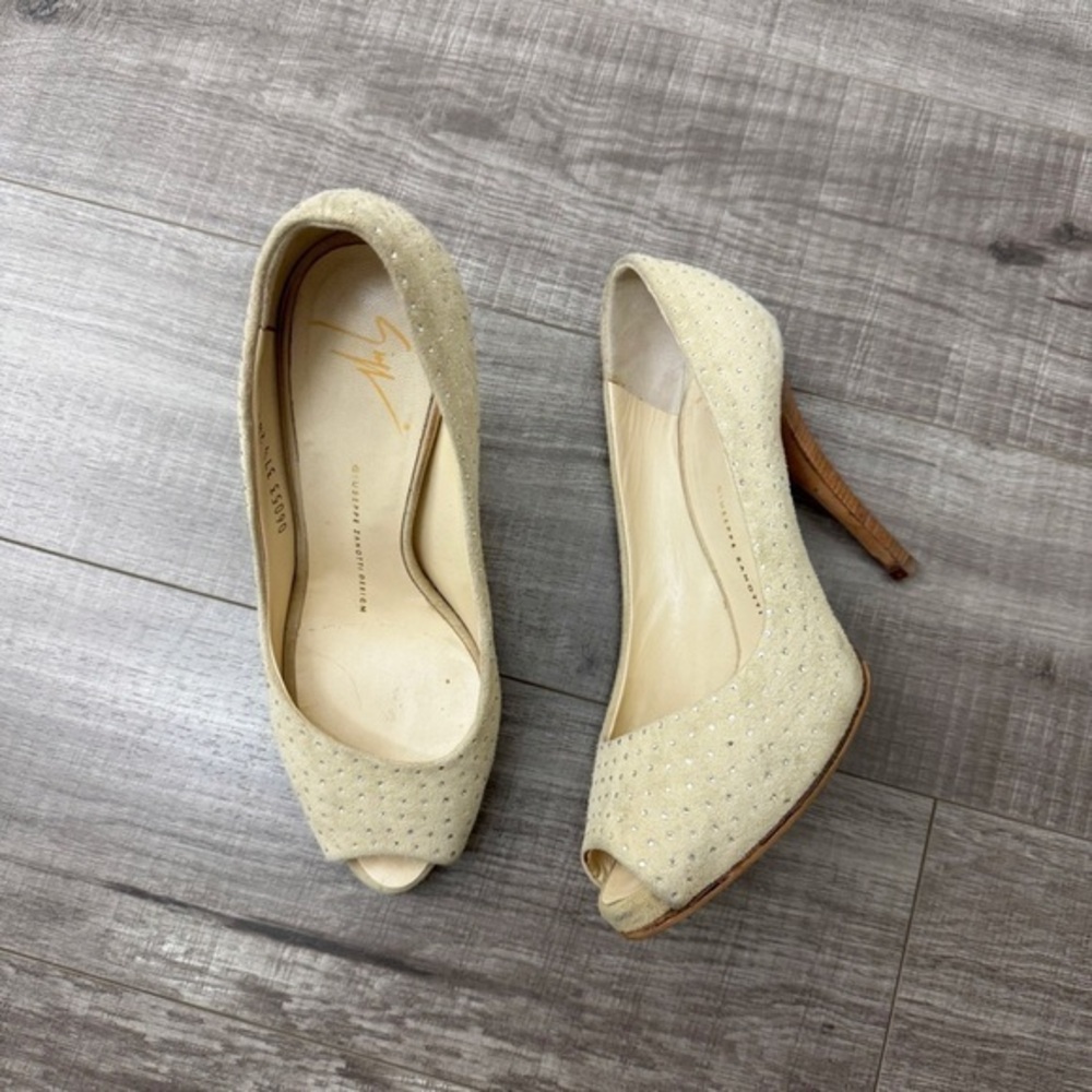 Giuseppe Zanotti Suede Rhinestone Pumps Light Tan Size 37 1/2 (37.5)